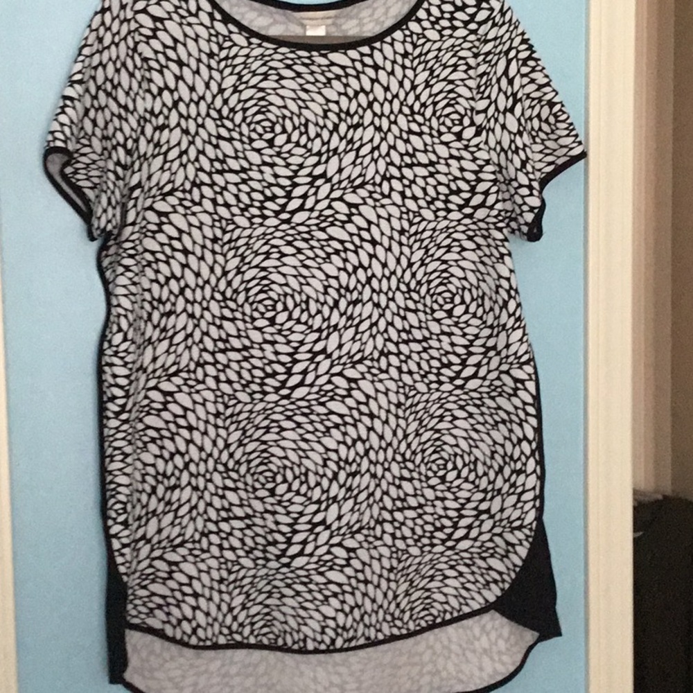 Black & white high low tunic